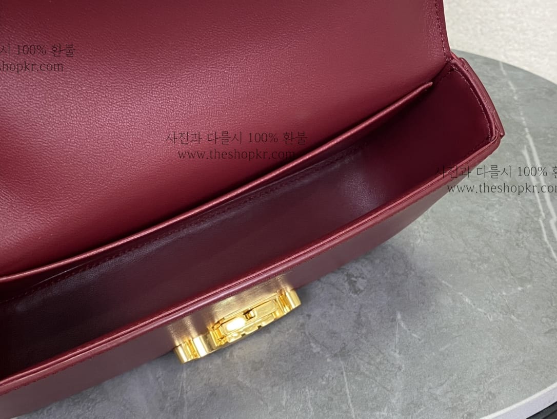 a8645dac9db7899a548577e09a3e7d9b_1733206169_7205.jpg